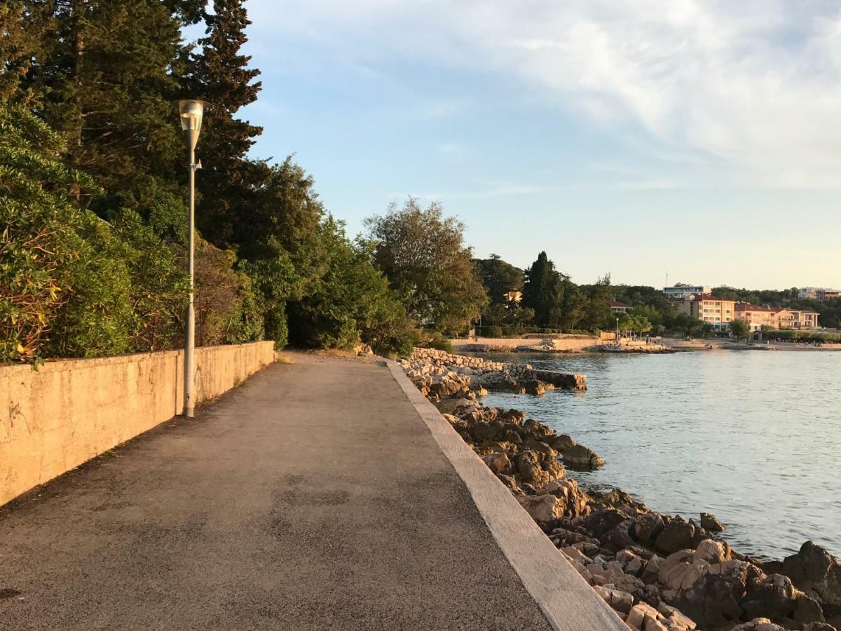 Apartment Aquamarin, Blizu Mora S Pogledom Na More, Za Do 6 Osoba Malinska Zewnętrze zdjęcie